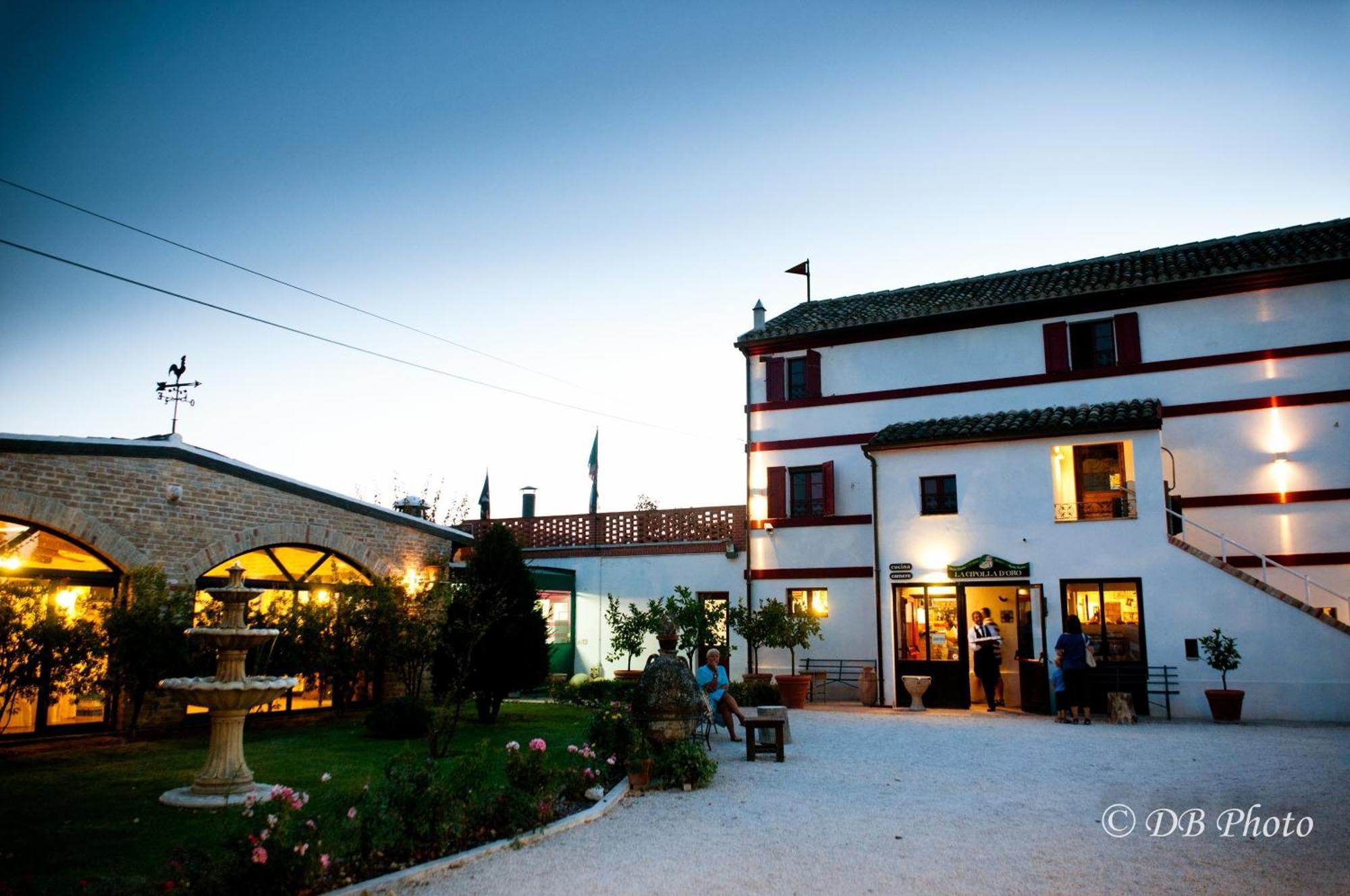 Country House La Cipolla D'Oro Potenza Picena Bagian luar foto
